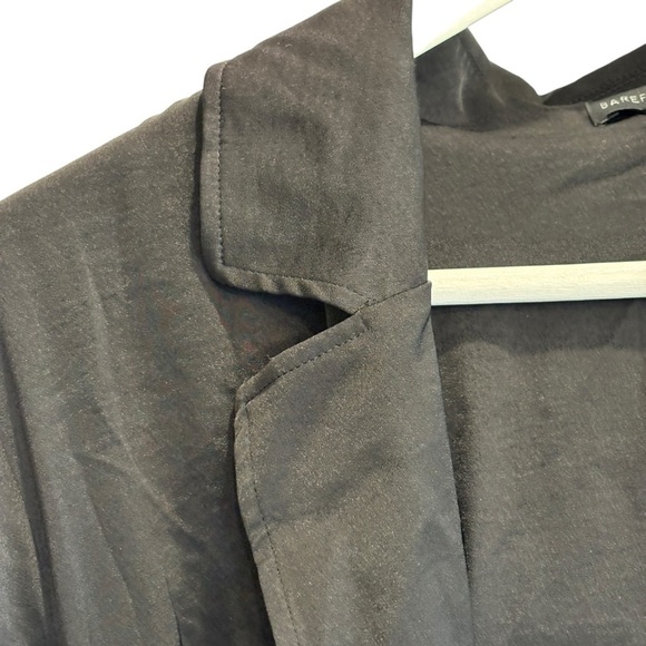 NEW Barefoot Dreams Black Collared Robe Size Large Washed Satin $198 NWT - Picture 8 of 14